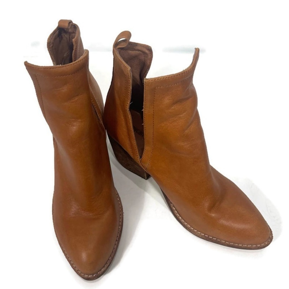 Jeffrey Campbell Booties Orwell Cut Out Size 7